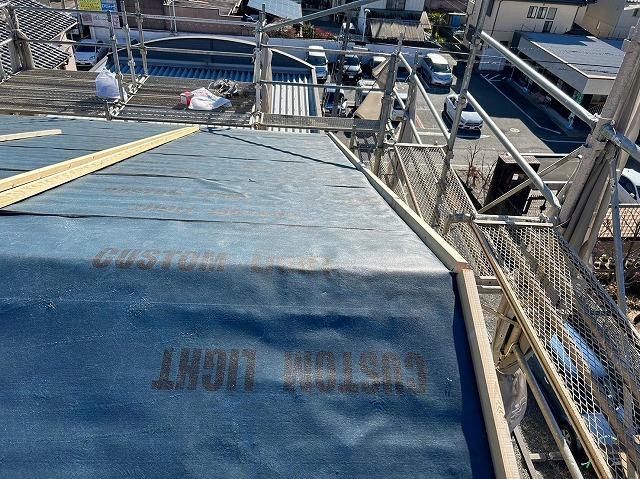 甲府市　屋根カバー工法